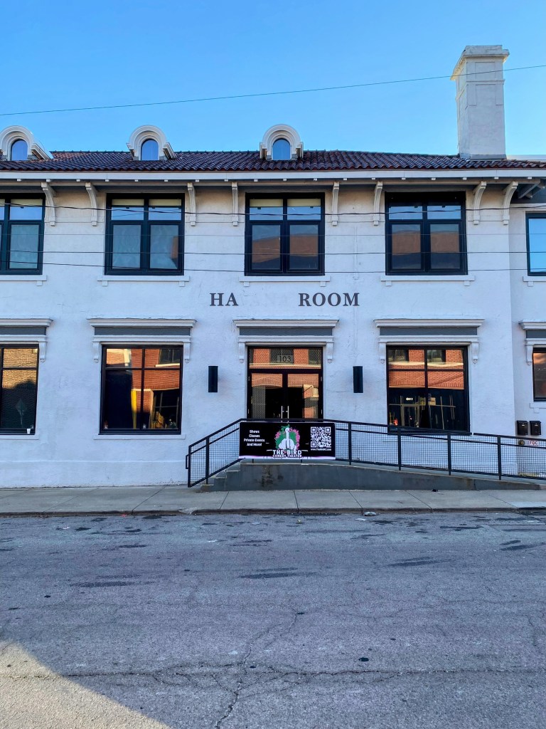 In recent years the Hemingway Building was home to the Havana Room,  an events space for weddings, baby showers club meetings etc. The Havana Room closed down sometime in 2020. The building is now home to Mammoth Productions. 