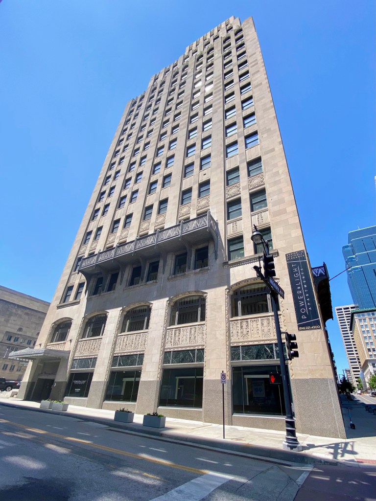 Photo of the Power and Light building in Kansas City